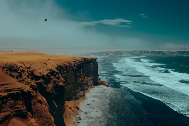 Cliff in the coast of Peru | Peruvian Sunrise