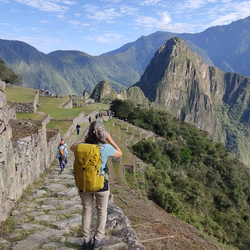 Inca trail Tourist getting close to Machu Picchu | Peruvian Sunrise