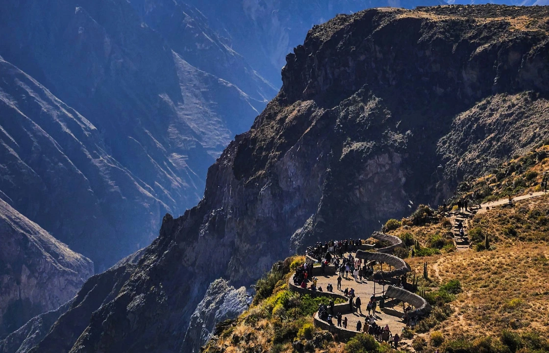 Colca Canyon portrait | Peruvian Sunrise