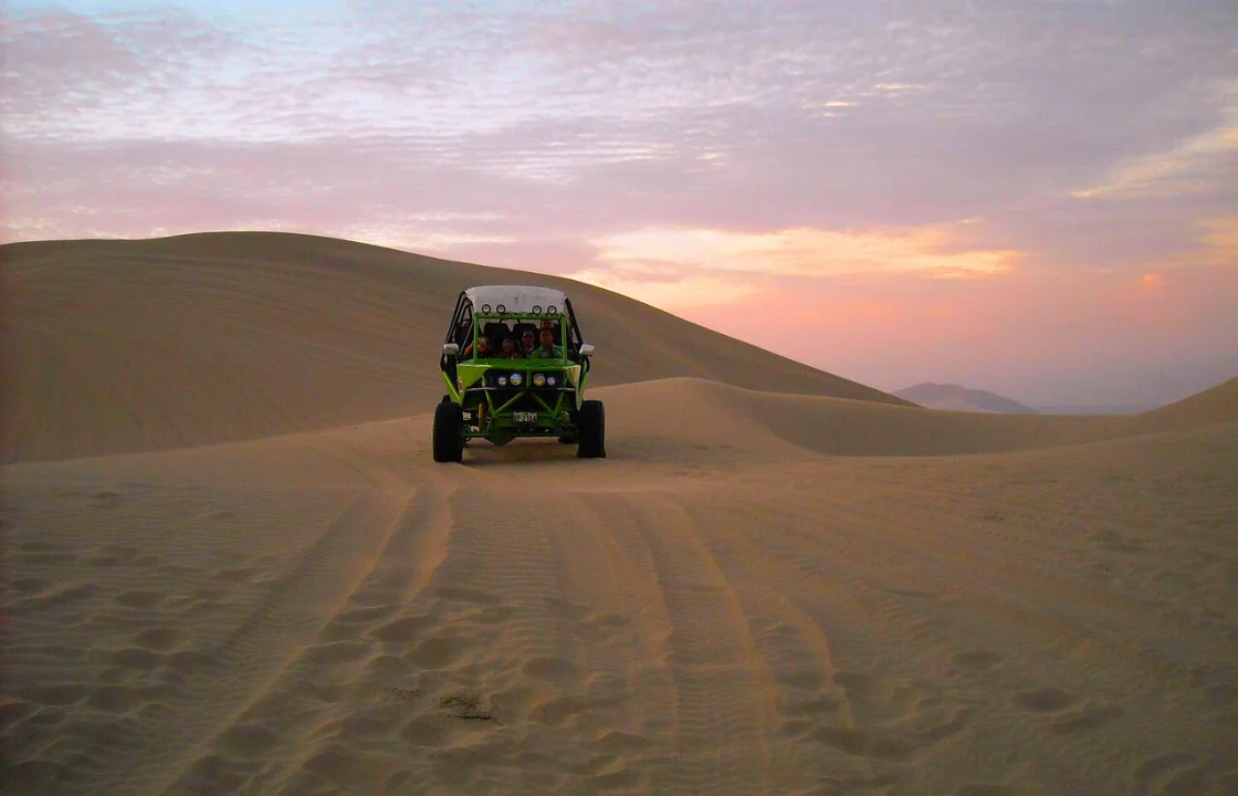 Huacachina buggy | Peruvian Sunrise