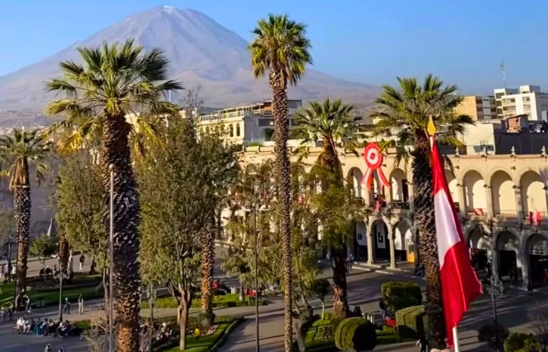 How Peru celebrates Independence Day Arequipa | Peruvian Sunrise
