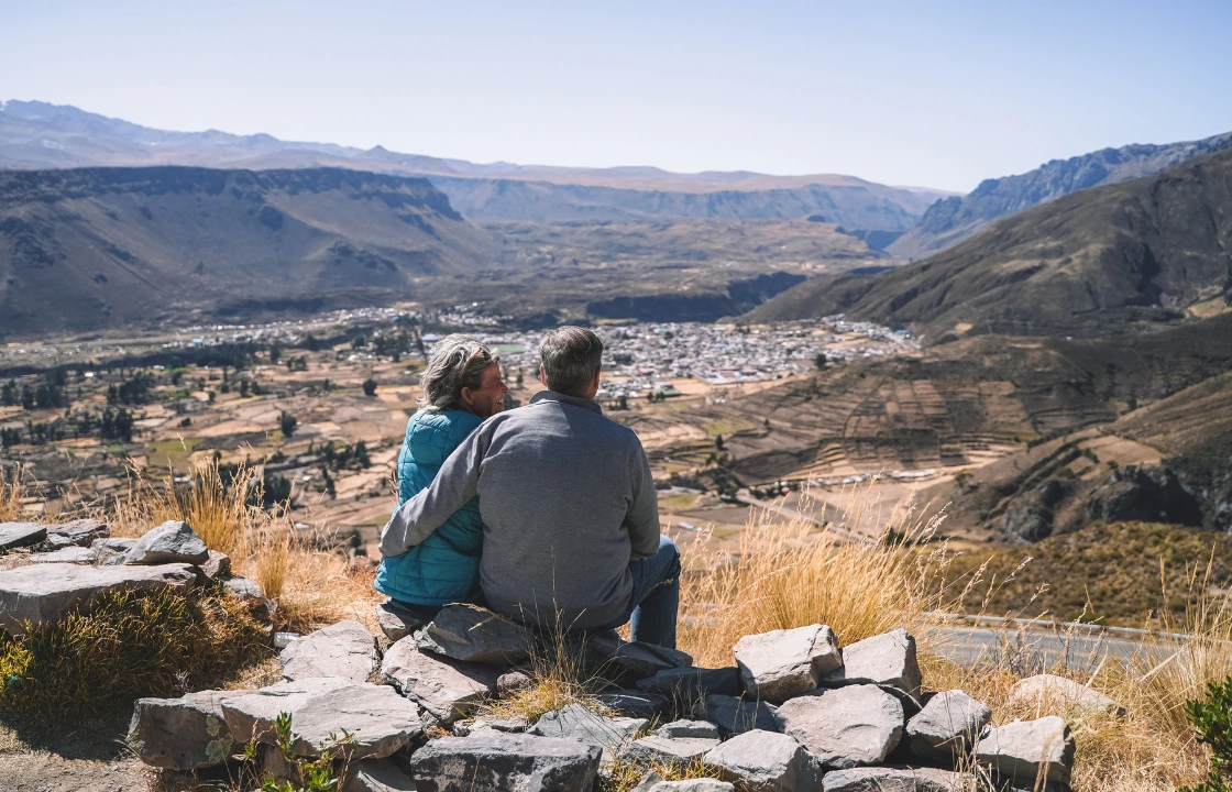 Labor day Plan trip to Peru Couple at Colca Arequipa | Peruvian Sunrise