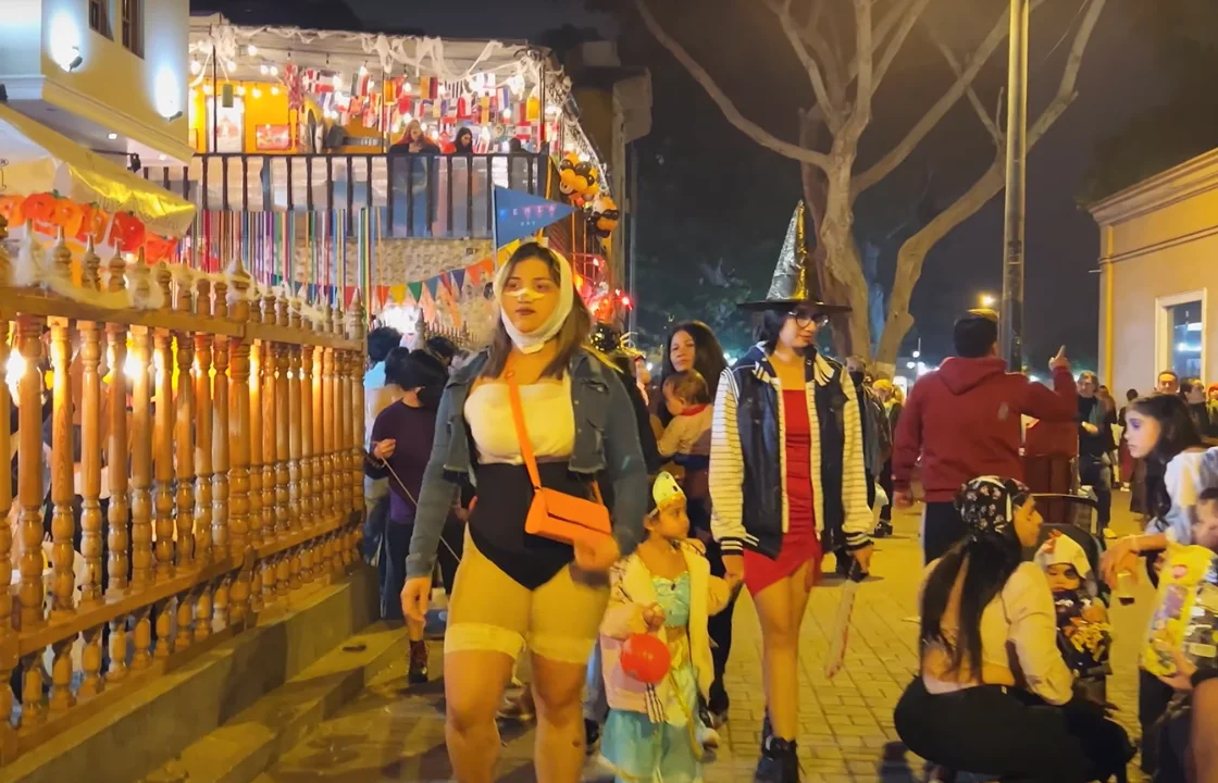 Halloween in Peru 2025 Lima streets | Peruvian Sunrise