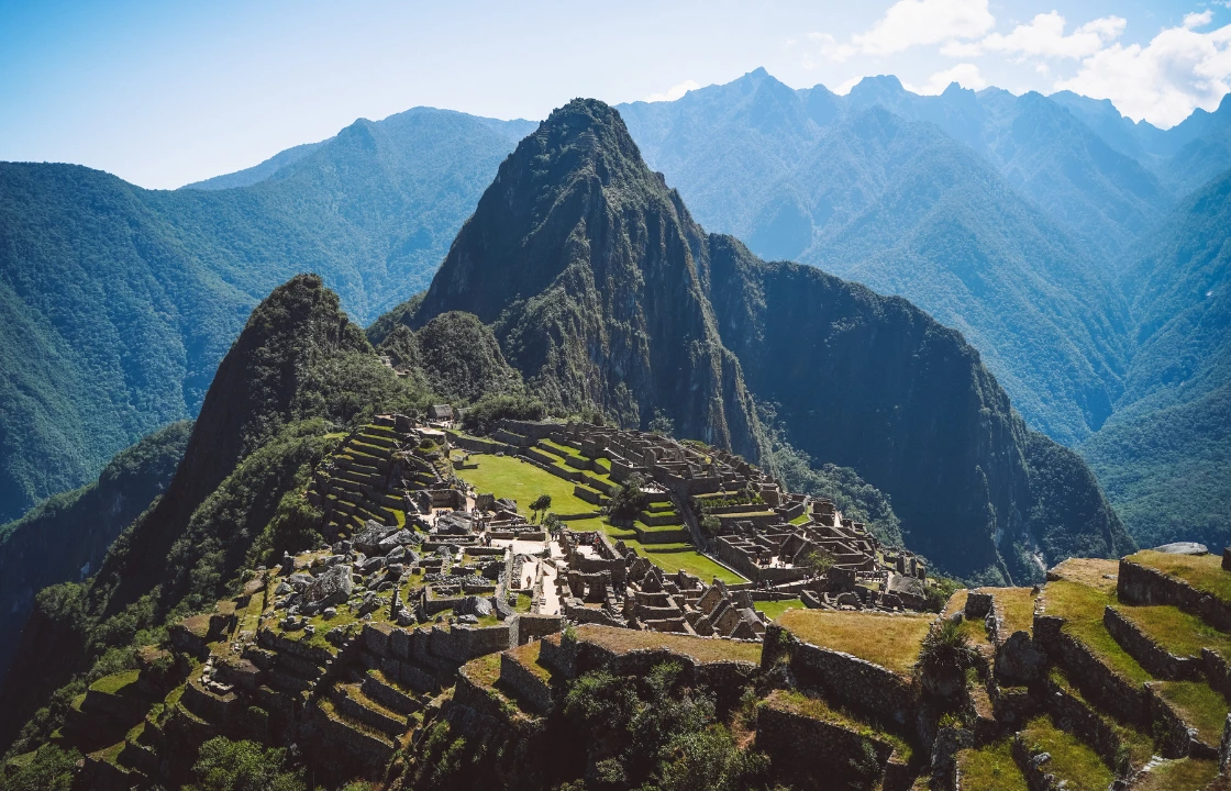 Things to know before visiting Peru portrait | Peruvian Sunrise