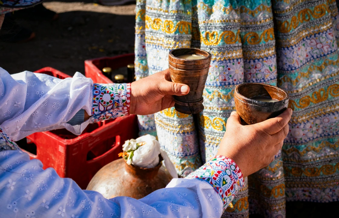 Day of the Death Peru sharing food and drinks | Peruvian Sunrise