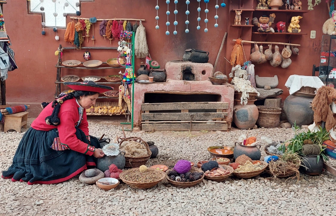 How to color fiber for Traditional Peruvian Clothing | Peruvian Sunrise