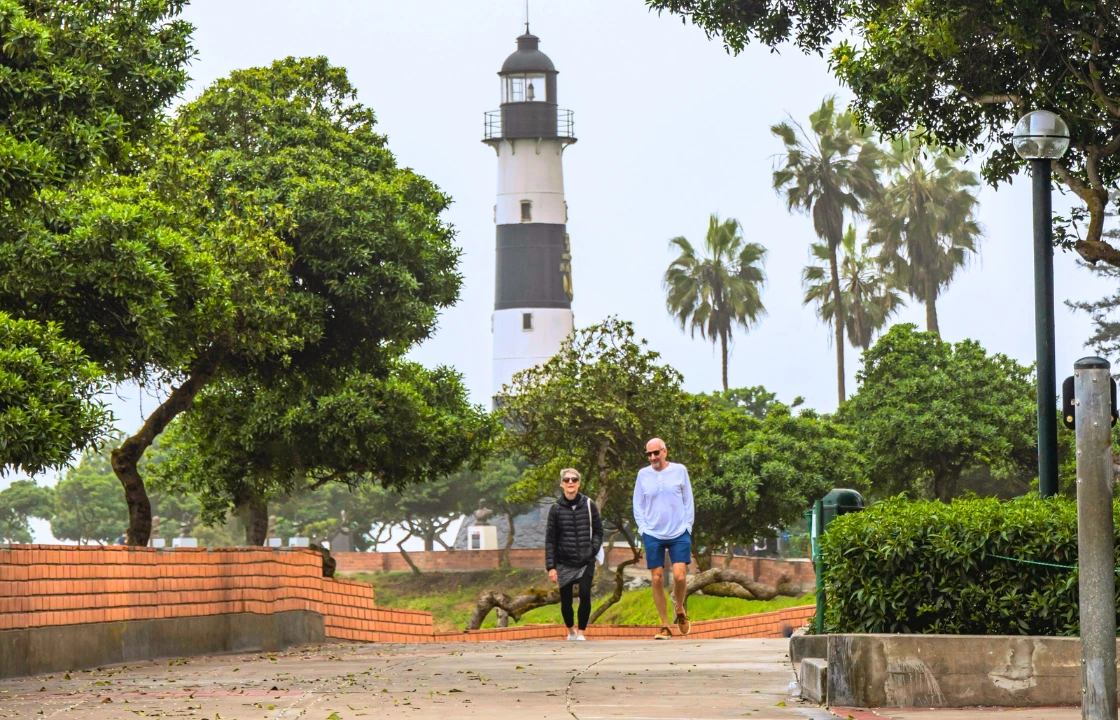 Normal day in Miraflores, Lima | Peruvian Sunrise