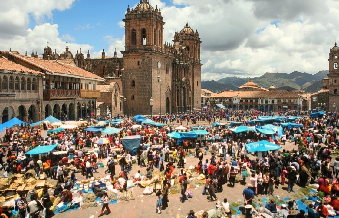 Santurantikuy Cusco Christmas Market Peru portrait | Peruvian Sunrise