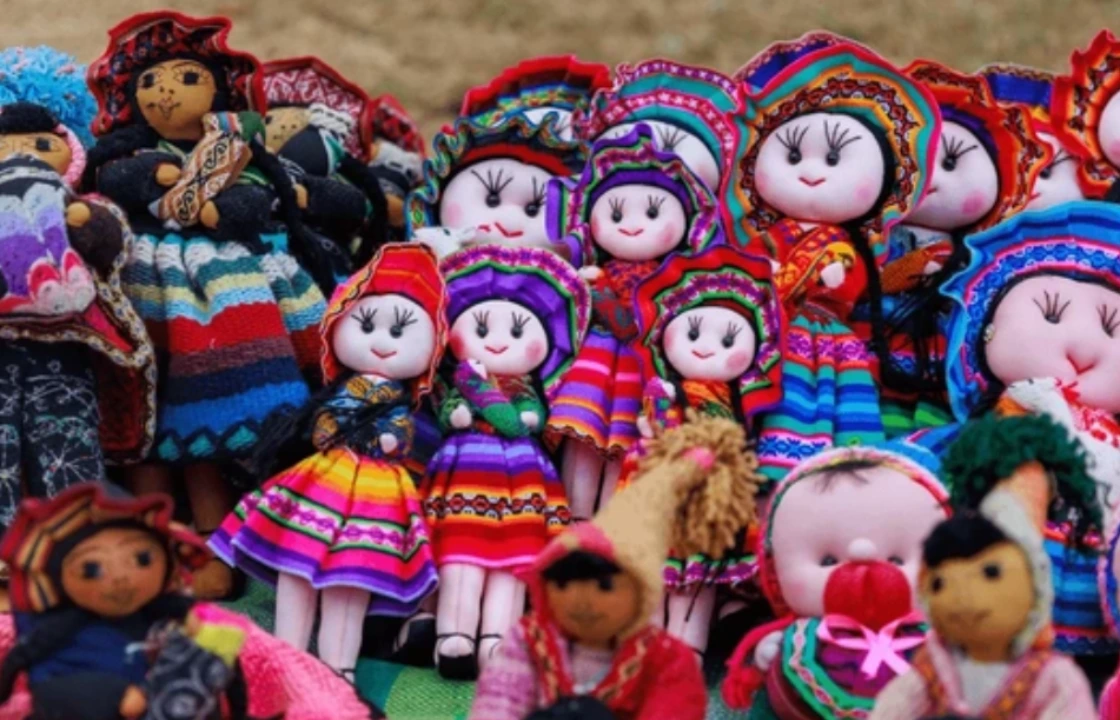 Santurantikuy Cusco market dolls | Peruvian Sunrise