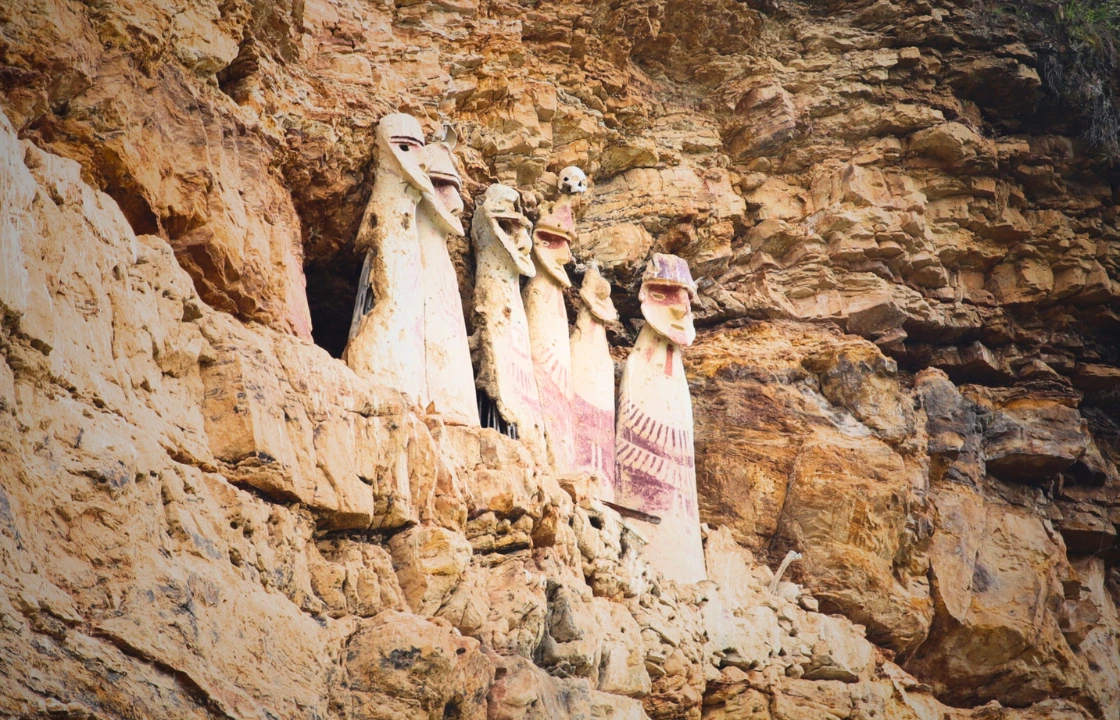 Ruins Peru Sarcofago Karajia | Peruvian Sunrise