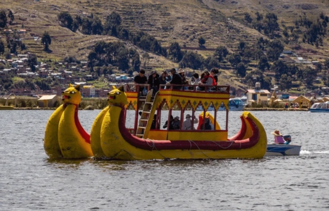 holy week peru travel tips puno | Peruvian Sunrise