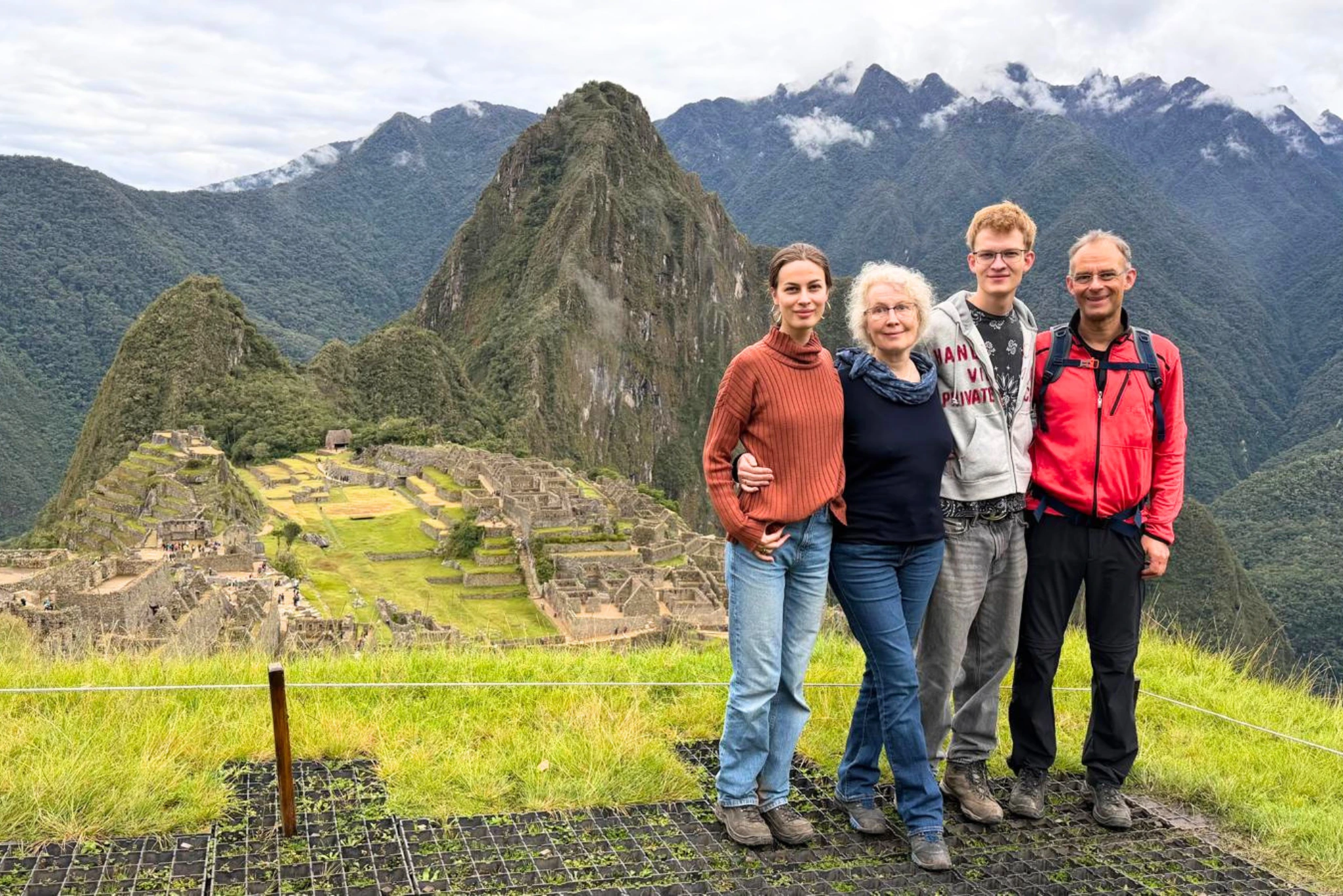 Machu Picchu Tours experience family pictures | Peruvian Sunrise