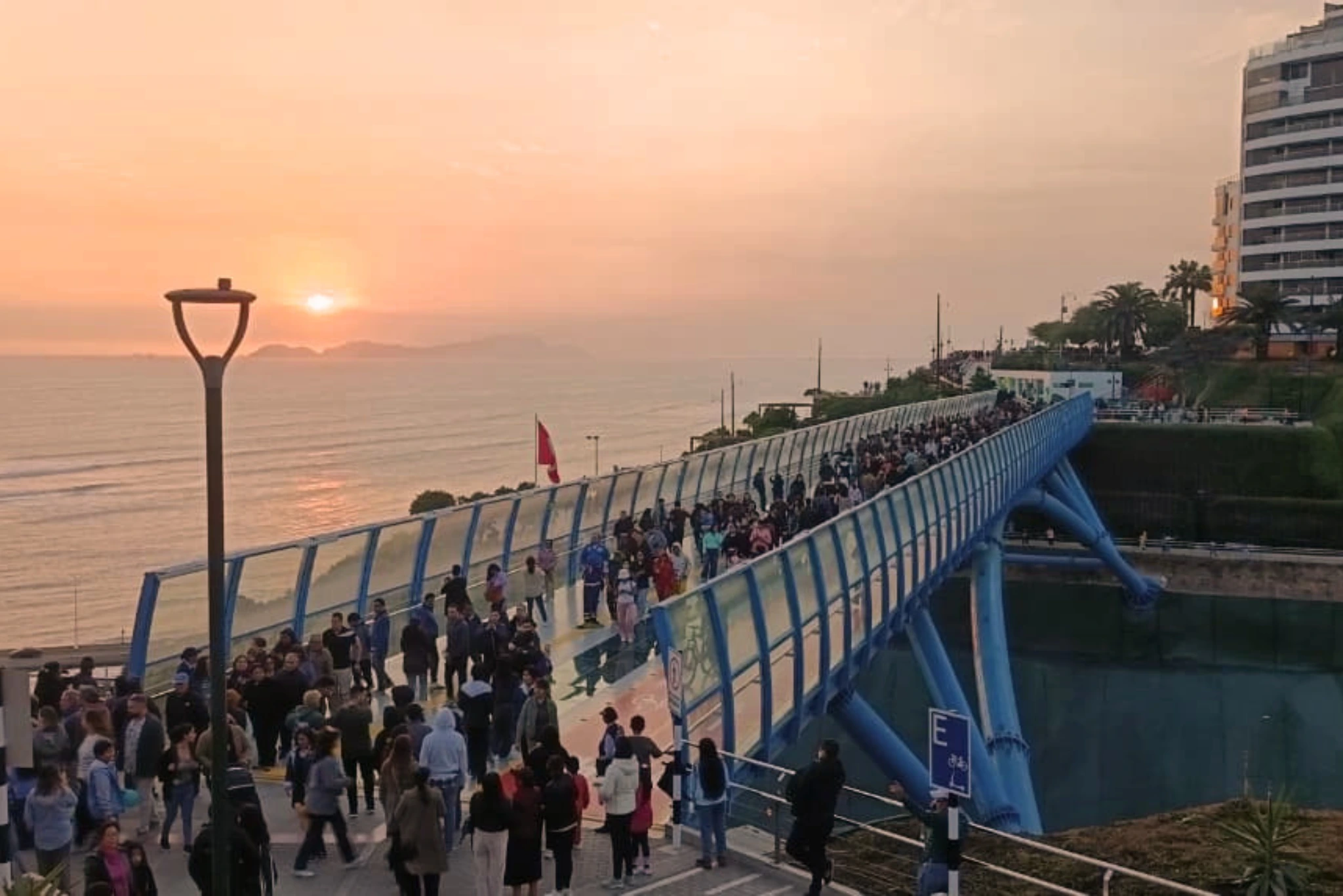 Experiences in Lima's Coast Bridge Barranco Miraflores | Peruvian Sunrise Experiences in Lima's Coast Bridge Barranco Miraflores | Peruvian Sunrise