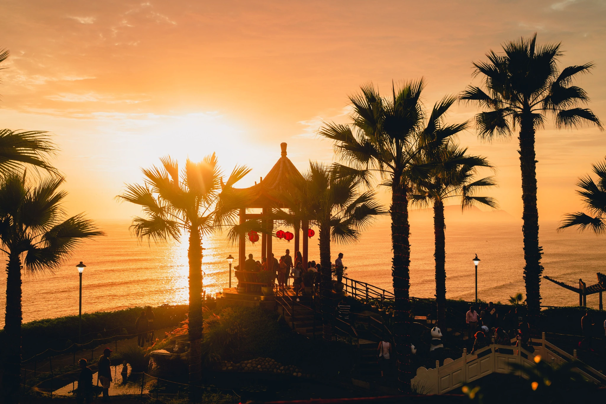 Experiences in Lima's Coast Chinese Park | Peruvian Sunrise Experiences in Lima's Coast Chinese Park | Peruvian Sunrise