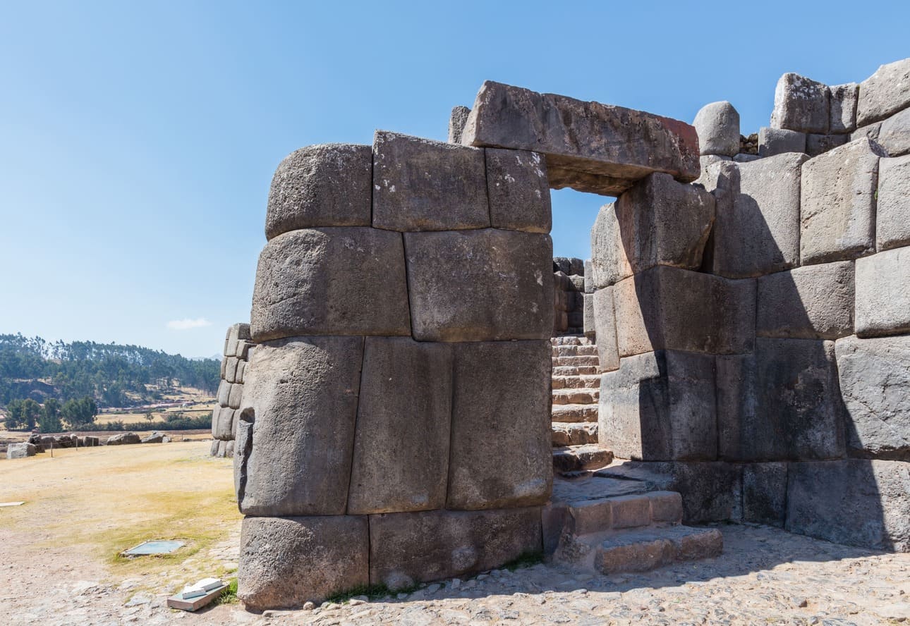 uerta de la terraza de Sacsayhuamán. Martynas (CC BY-NC-SA) | Peruvian Sunrise