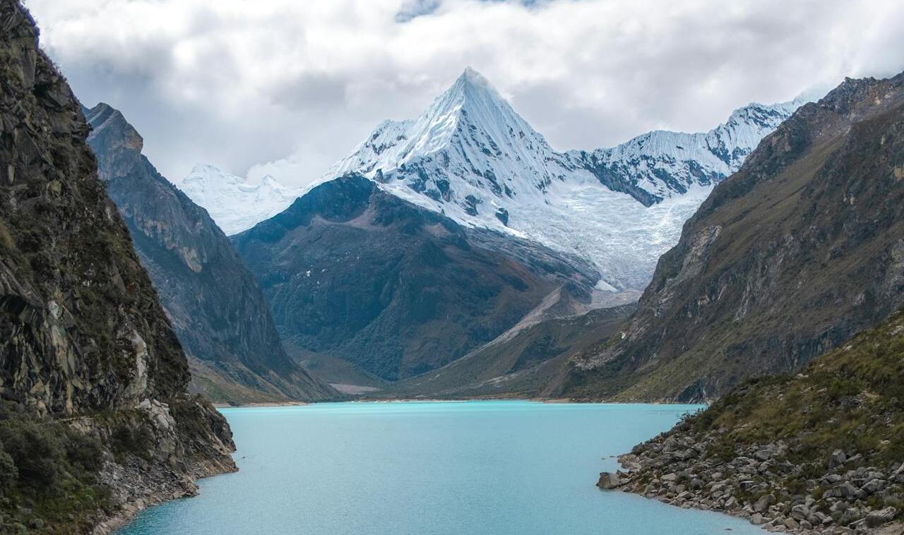 Lagoon Paron view of huascaran peak in peru | Peruvian Sunrise