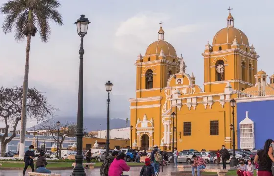 Trujillo Peru Portrait | Peruvian Sunrise Trujillo Peru Portrait | Peruvian Sunrise