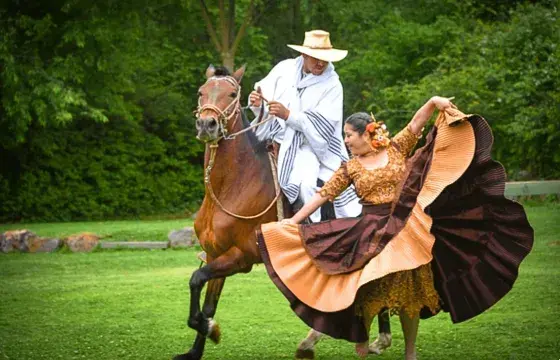 Typical dances Peru portrait | Peruvian Sunrise