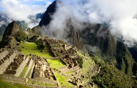 Machu Picchu Tours choose the right experience Peru portrait | Peruvian Sunrise Machu Picchu Tours choose the right experience Peru portrait | Peruvian Sunrise