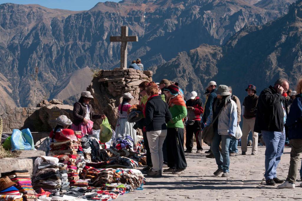 View of the colca canyon | Peruvian Sunrise