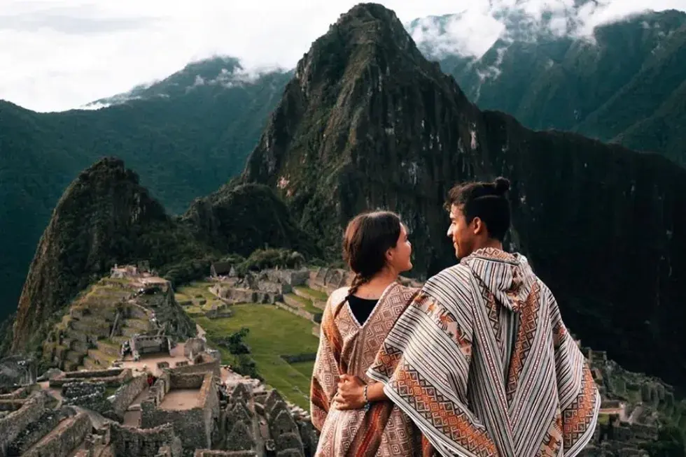 Couple in Machu Picchu | Peruvian Sunrise