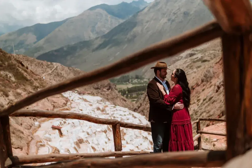 Loving couple in Maras | Peruvian Sunrise