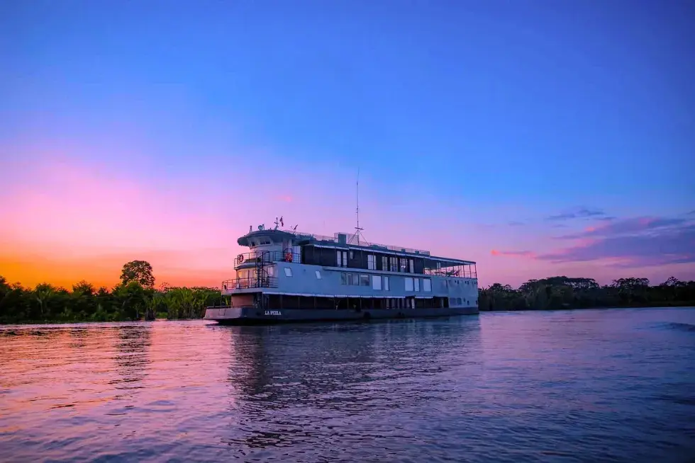 La Perla, Cruise around Iquitos | Peruvian Sunrise