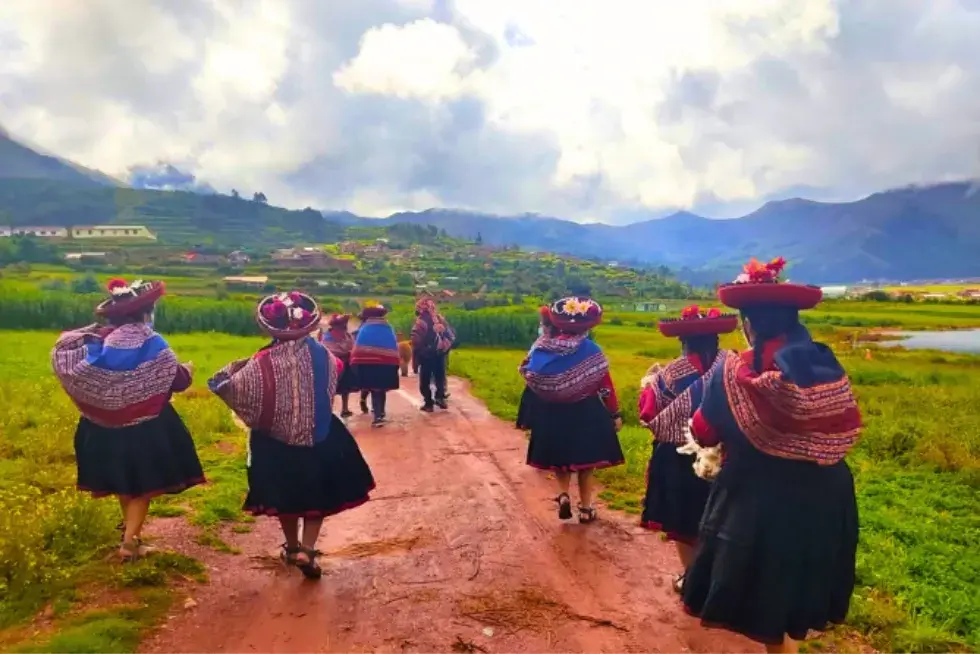 A sacred journey with the Cuper Bajo Community | Peruvian Sunrise