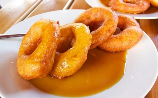 traditional-peruvian-food-picarones