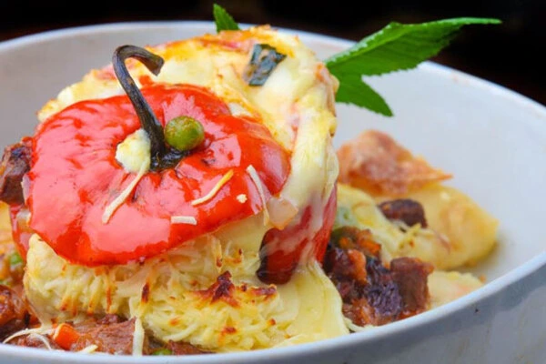 traditional-peruvian-food-rocoto-relleno